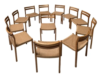 Set of 12 Mid-Century Modern 401 Dining Room Chairs by Niels Otto Møller, 1970s